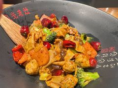 -风光老灶麻辣香锅(大成路翠微百货店)