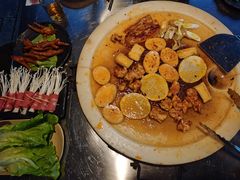 -冰冰龙虾·江湖菜·花园江景餐厅