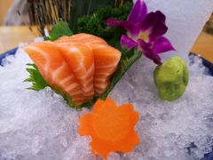 -呆住二更日本料理