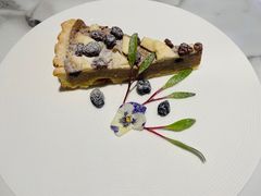 吐鲁番葡萄干酸乳酪派-丝路有约·西域美食