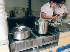 -手劲鱼丸馄饨铺(哈一百店)