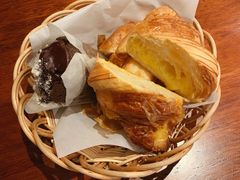 芝心流奶羊角包-麦田工坊(月湖店)