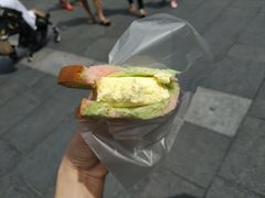 -詹爷爷乌节路街头冰淇淋