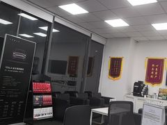 -TESLA 特斯拉(深圳坂田特斯拉中心)
