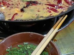 -黄潇洒老火锅(九眼桥宏济巷店)