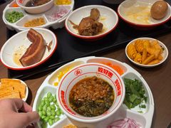 -顺溜·手工刀削面·黑金店(铜锣湾店)