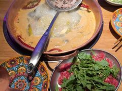 -洱火云南酸菜牛肉火锅(石景山当代商城店)