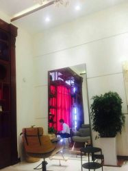 -Hello Lady发型设计