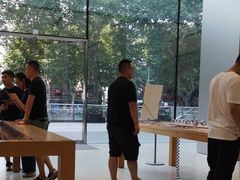 -Apple零售店(玄武湖店)