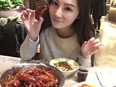 -巴厘龙虾·榜首油焖大虾(音乐学院·沿江酒馆店)