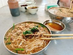-正宗杨记普洱酸醋米线(总店)