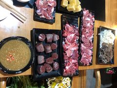 -果松木炭酸菜铜火锅·外婆参鸡汤