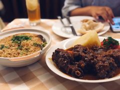 焖牛尾-船屋葡国餐厅