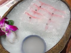 -景明轩•养生酸汤鱼火锅 云贵鲜菌 现舂野果酸汤(王寨小区店)