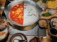 台式麻辣锅-湊湊火锅·茶憩(杭州湖滨银泰in77店)