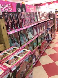 -玩具反斗城(正大广场店)