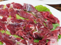 鲜牛肉-花苑美食横琴生蚝火锅(拱北粤华路店)