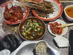 -老街烧烤大排档·地道湖北菜·龙虾馆(汉口火车站店)