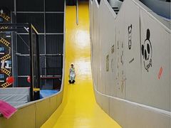 -嘿哟动霸CHUA·新潮玩运动娱乐中心·蹦床滑冰团建乐园
