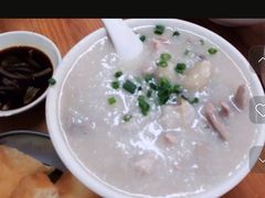 -洲心明记烧肉大粥(总店)