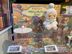 -泡泡玛特POPMART(上海环球港店)