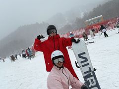 -亚布力新体委滑雪场