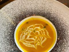 奶油南瓜汤-YUE·6·西式融合餐厅(外滩六号店)