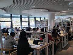 -广州市白云区图书馆