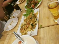 -J Daeng Seafood