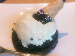 翻转甜筒蛋糕-星巴克(洛阳中州路王府井店)