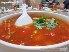 番茄牛腩汤-马虎风味菜馆(王府园小区店)
