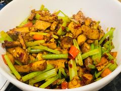 -建辉湖南土菜馆(南大街店)