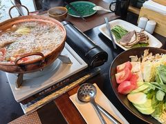 -丽江悦榕庄酒店-明月·雪山庭院餐厅