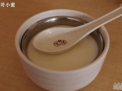 双皮奶-咬不得高祖生煎·简餐(高银街店)