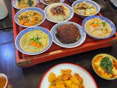 -蓝田九大碗民俗食府(蓝田店)