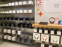 -Apple零售店(华贸购物中心店)