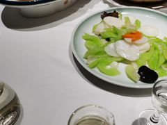 -八府香鸭·啫啫煲(华山路店)