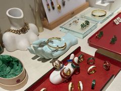 -LADY FAFA(巨鹿路陕西南路路口店)