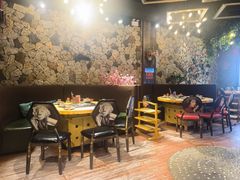 -顶顶汤火牛排火锅·经典铜锅涮肉