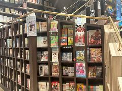 -钟书阁(群光广场店)