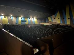 -天幕新彩云国际影城(激光巨幕店)