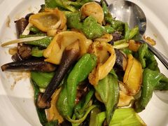 -万龙洲海鲜(大兴绿地缤纷城店)