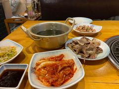 -唯成•韩国炭火烤肉 유성고기