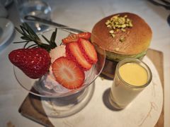 草莓开心果舒芙蕾-夏朵花园(复兴西路店)