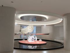 -涨巢·潮玩水疗局