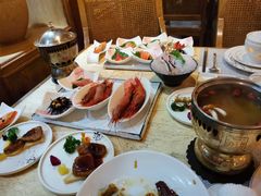 -雍和会海鲜姿造自助(湖东路店)