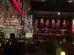 -FOUR PLAY BAR