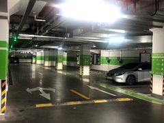 -龙湖上海闵行天街-停车场