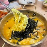 我主要是冲着肥牛过去吃的 那个汁配手抓饭真的好吃