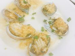 蒜蓉蒸鲍鱼-范饭椰林川湘味海鲜·椰子鸡(三亚湾椰梦长廊店)